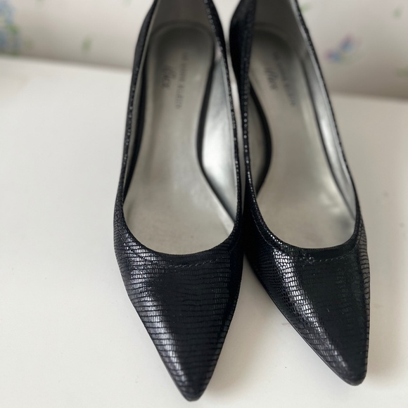 Anne Klein Shoes - AK Anne Klein Black Snakeskin Design Leather 3" Heels Sz 8